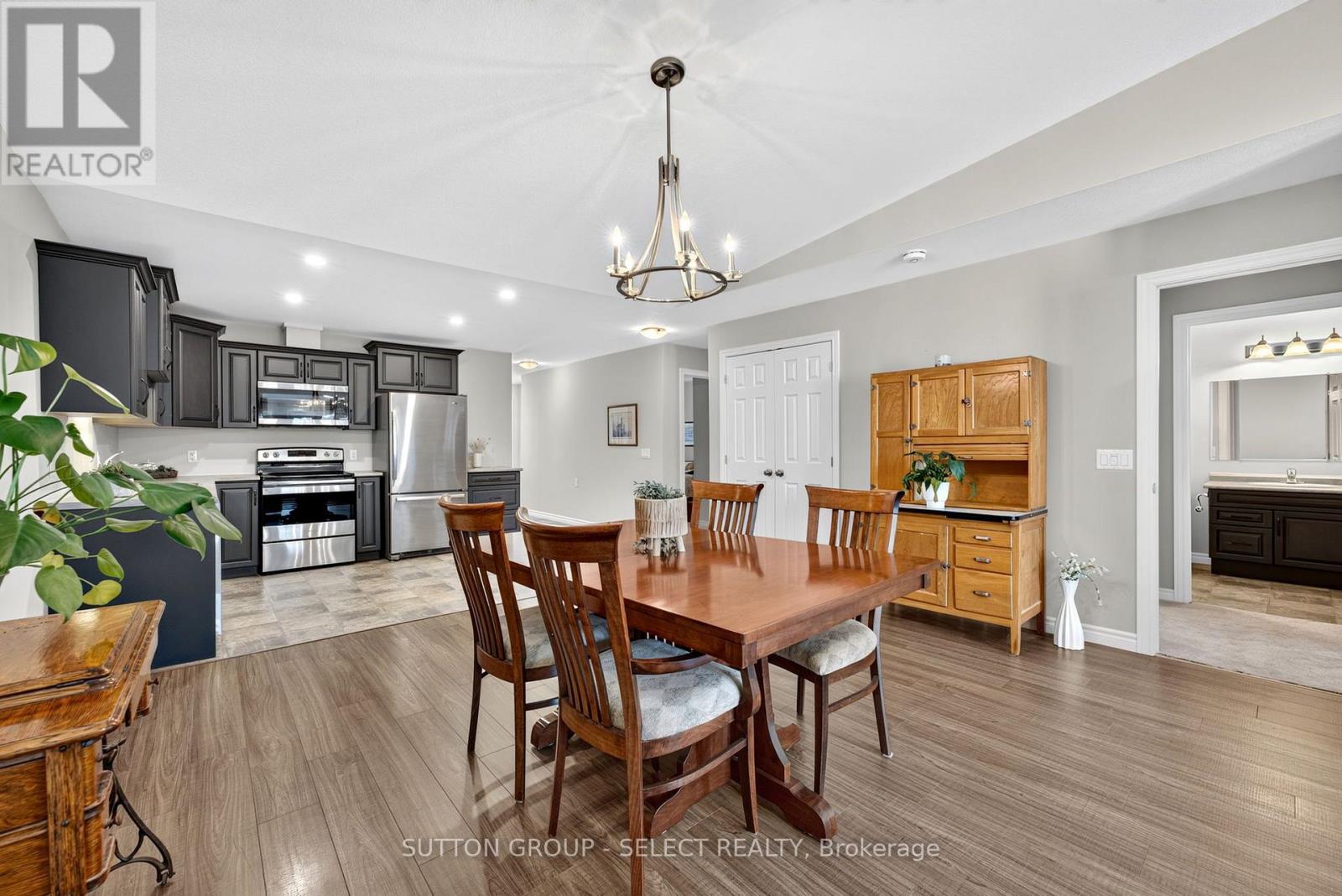 14 Devon Drive, South Huron, Ontario  N0M 1S3 - Photo 16 - X13649606