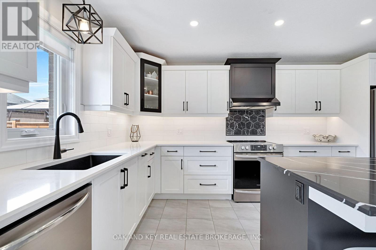 48 Ambrosia Path, St. Thomas, Ontario  N5R 0L4 - Photo 18 - X13649622