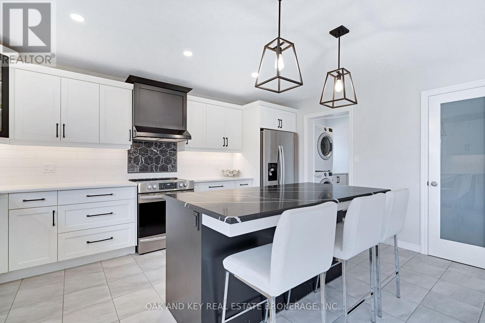 48 Ambrosia Path, St. Thomas, Ontario  N5R 0L4 - Photo 19 - X13649622
