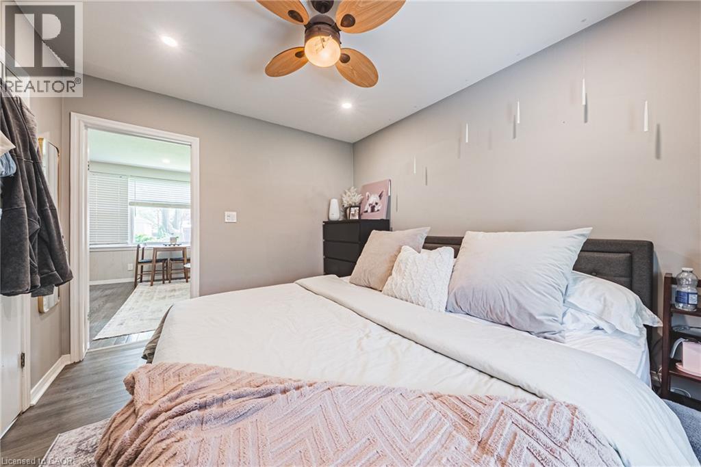 242 East 43rd Street, Hamilton, Ontario  L8T 3C5 - Photo 10 - 40828499