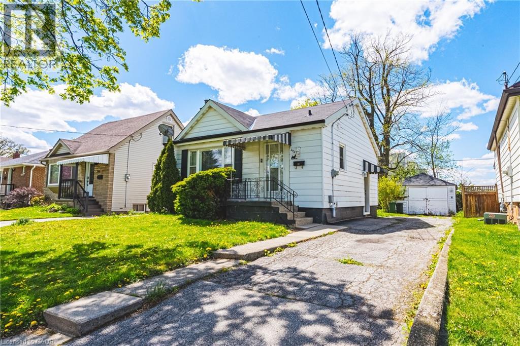242 EAST 43RD Street, Hamilton, Ontario