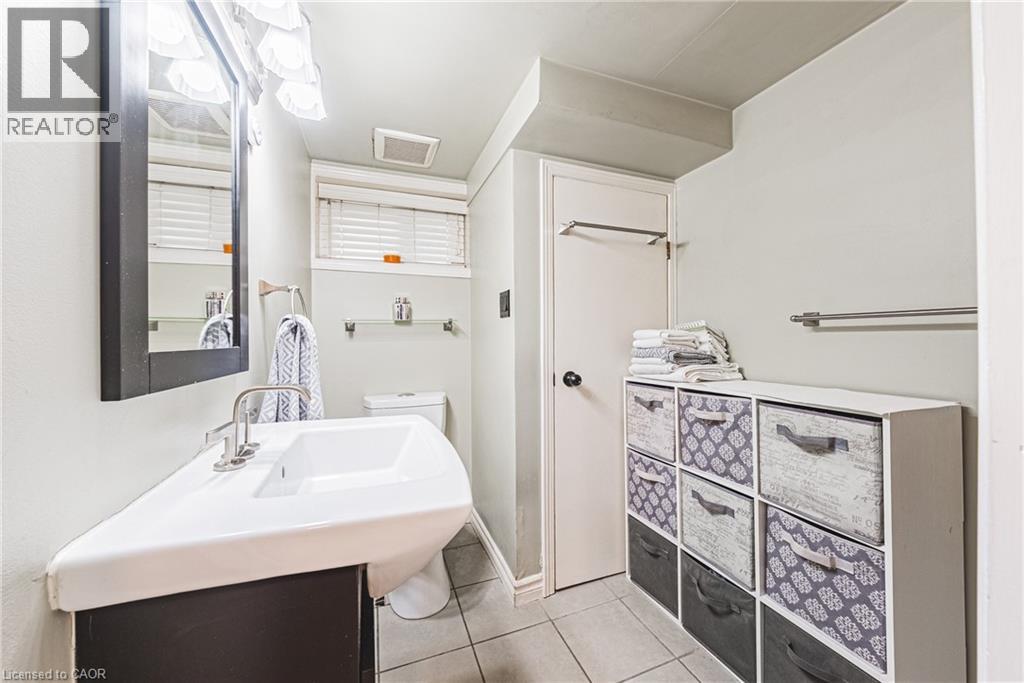 242 East 43rd Street, Hamilton, Ontario  L8T 3C5 - Photo 22 - 40828499