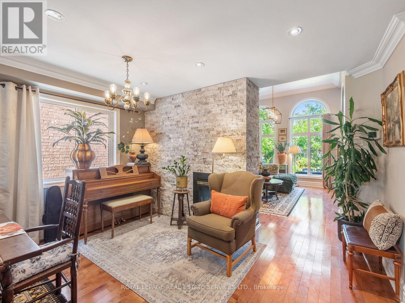 84 Sandway Crescent, Vaughan, Ontario  L6A 2M3 - Photo 6 - N13649540