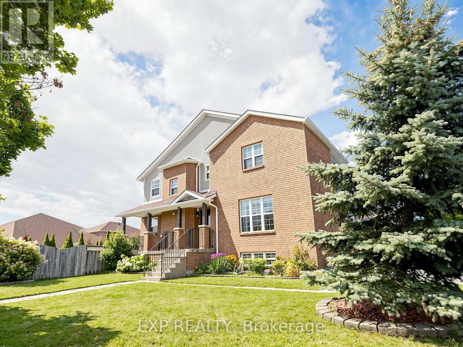 33 Wrendale Crescent, Georgina, Ontario  L4P 4C4 - Photo 2 - N13649660