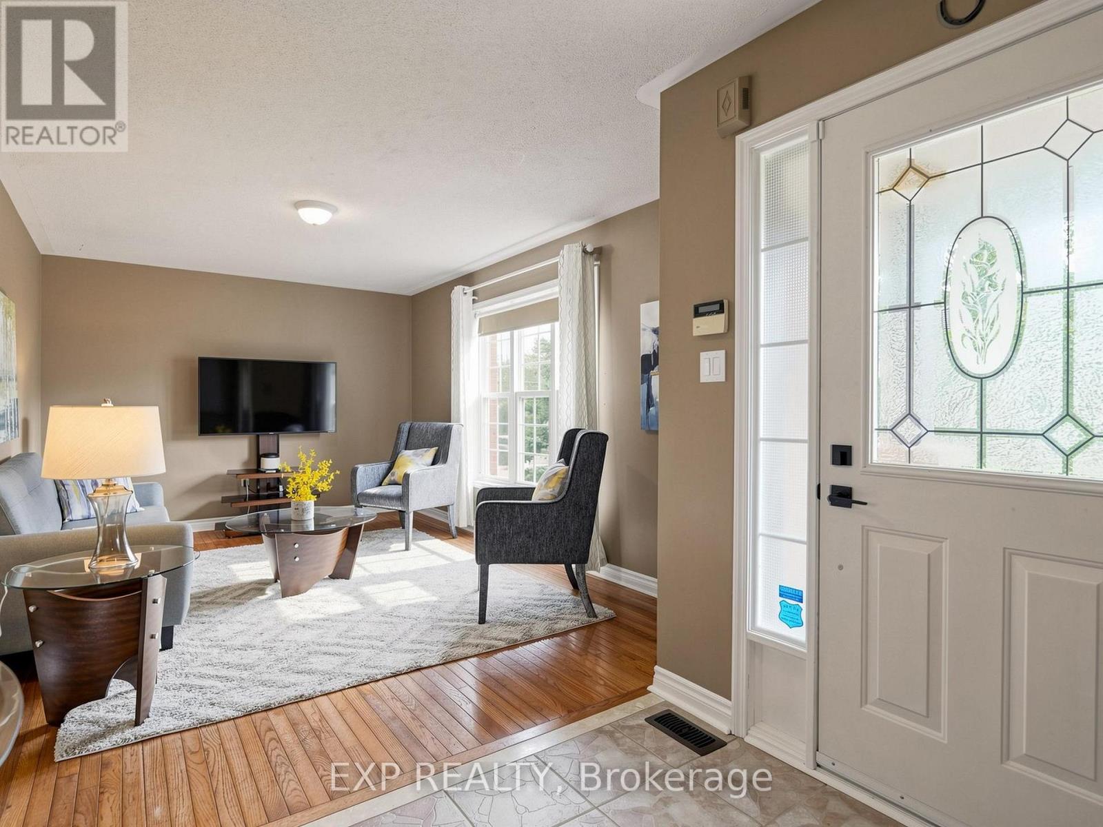 33 Wrendale Crescent, Georgina, Ontario  L4P 4C4 - Photo 6 - N13649660