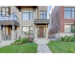 35 CARRVILLE WOODS CIRCLE, Vaughan, Ontario