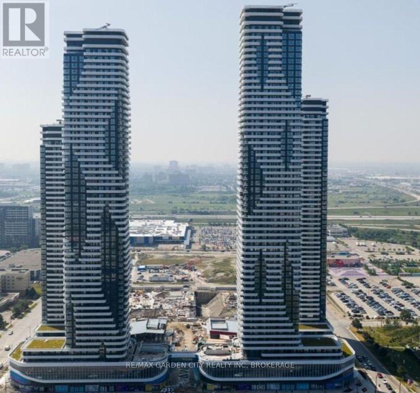 1701 - 28 Interchange Way W, Vaughan, Ontario  L4K 0P8 - Photo 2 - N13649858