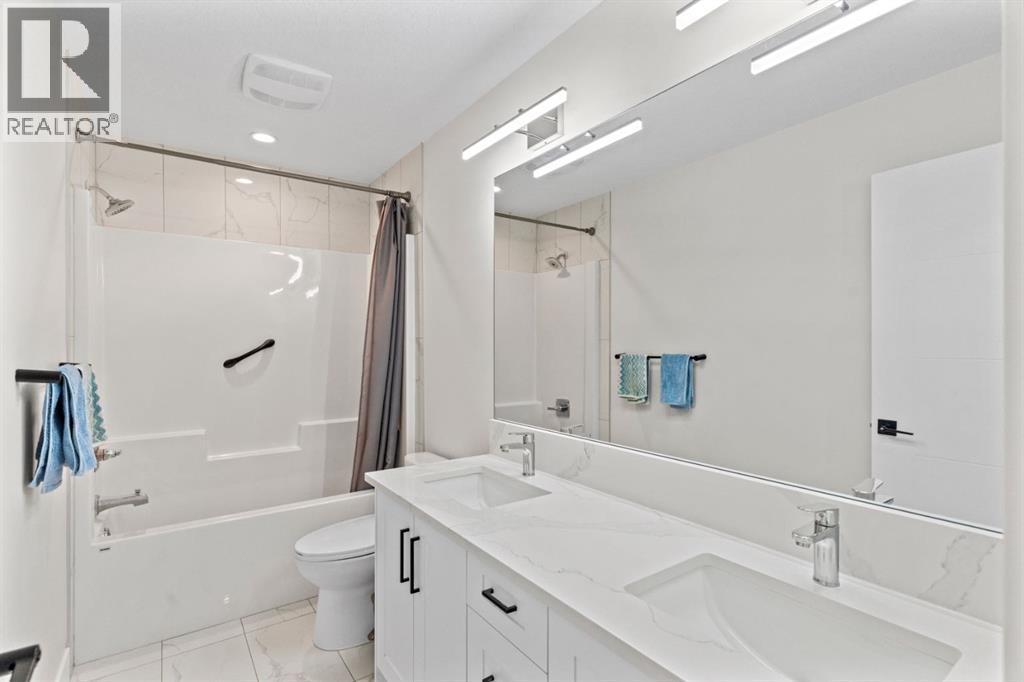 129 Marina Key, Chestermere, Alberta  T1X 1Y7 - Photo 22 - A2333159