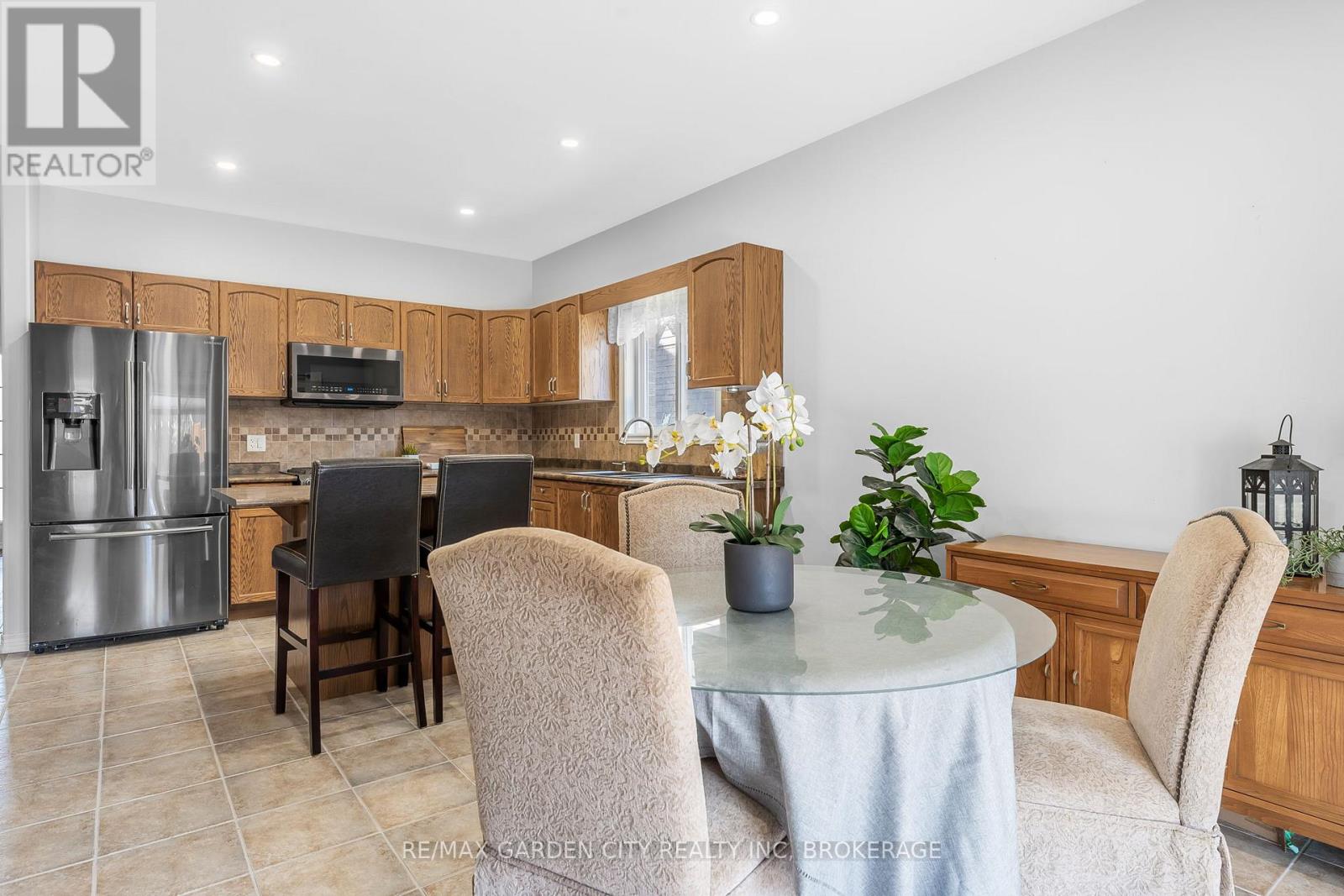 4022 Bush Crescent, Lincoln, Ontario L3J 0H2 - Photo 12 - X13649548