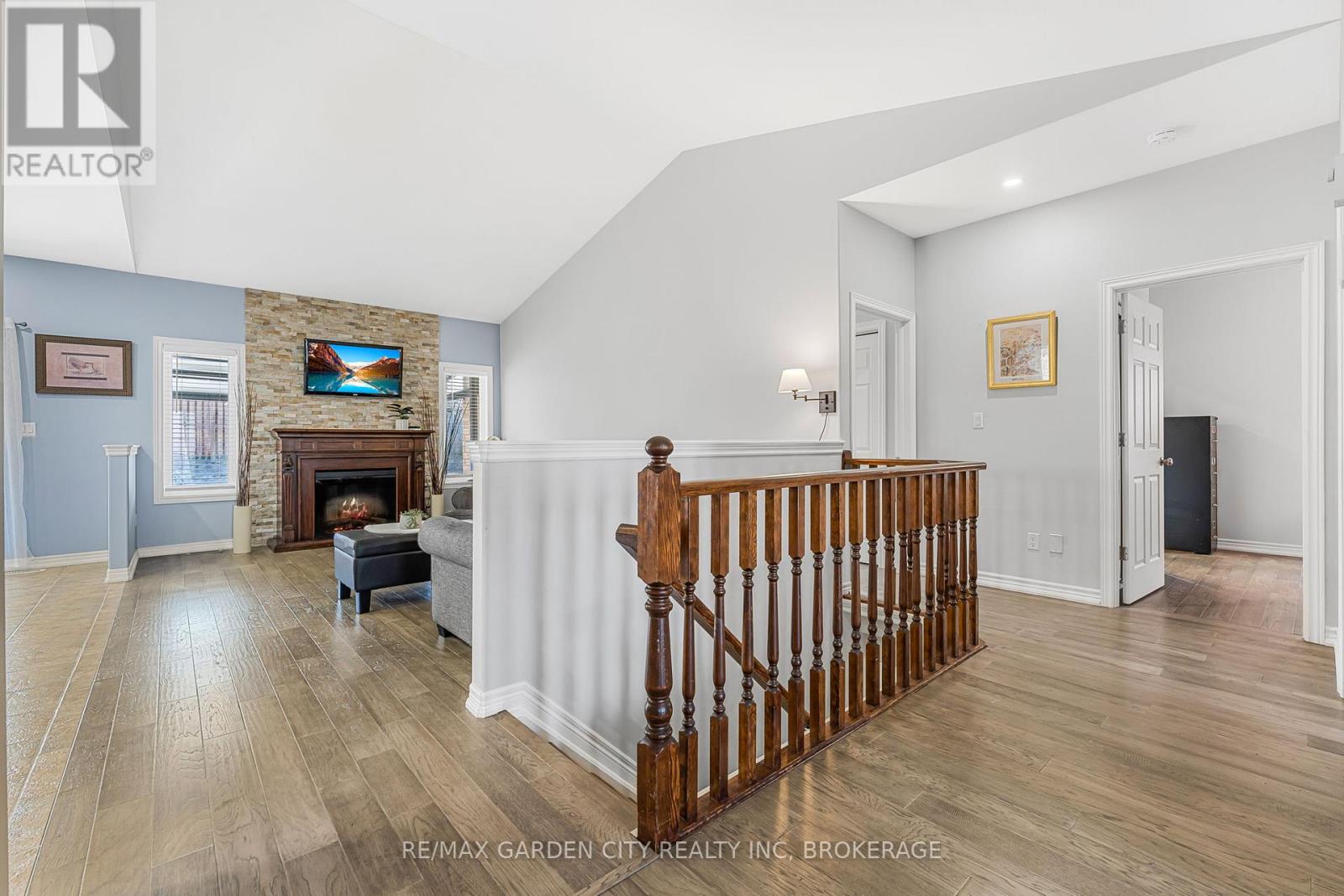 4022 Bush Crescent, Lincoln, Ontario L3J 0H2 - Photo 13 - X13649548