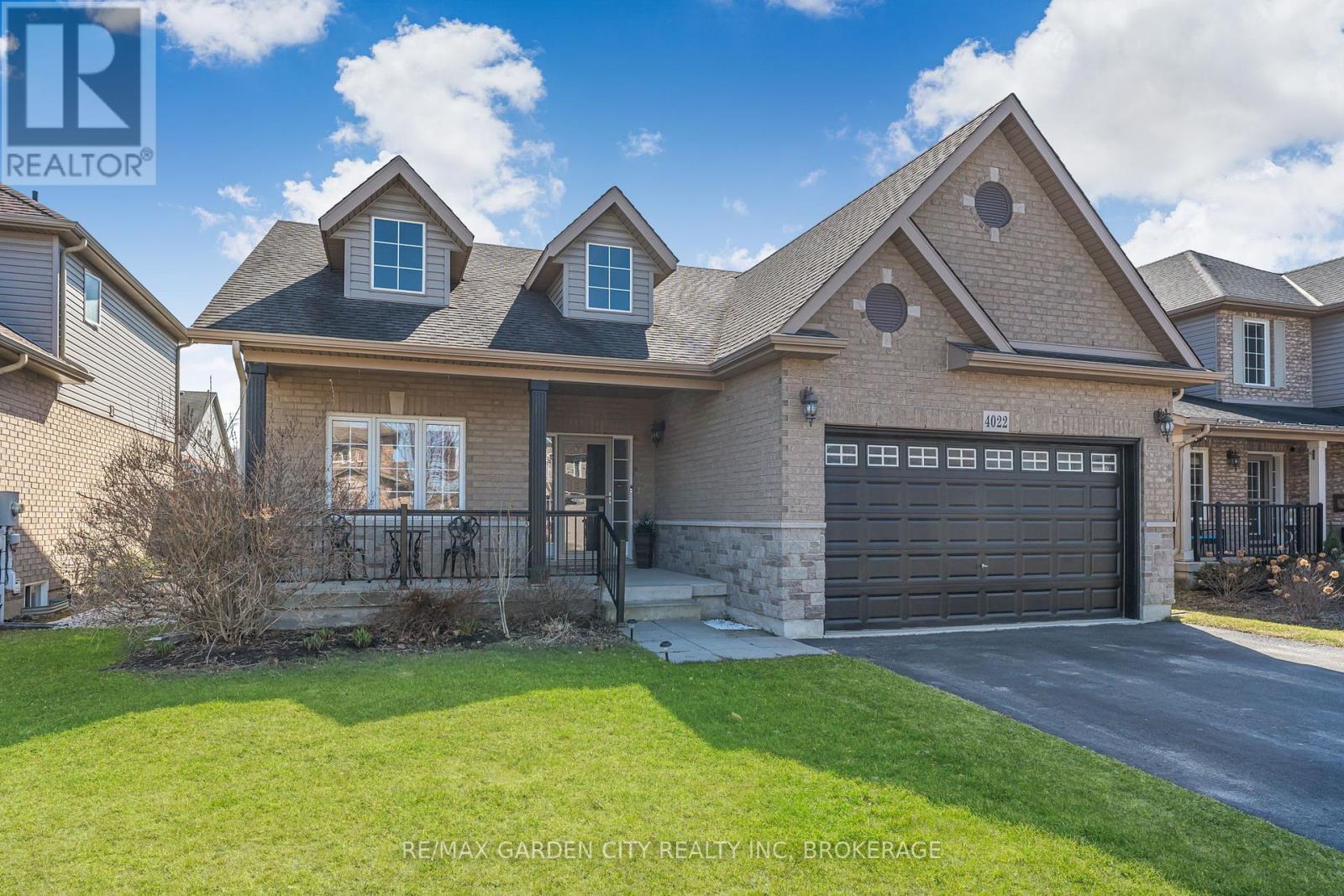 4022 Bush Crescent, Lincoln, Ontario L3J 0H2 - Photo 2 - X13649548