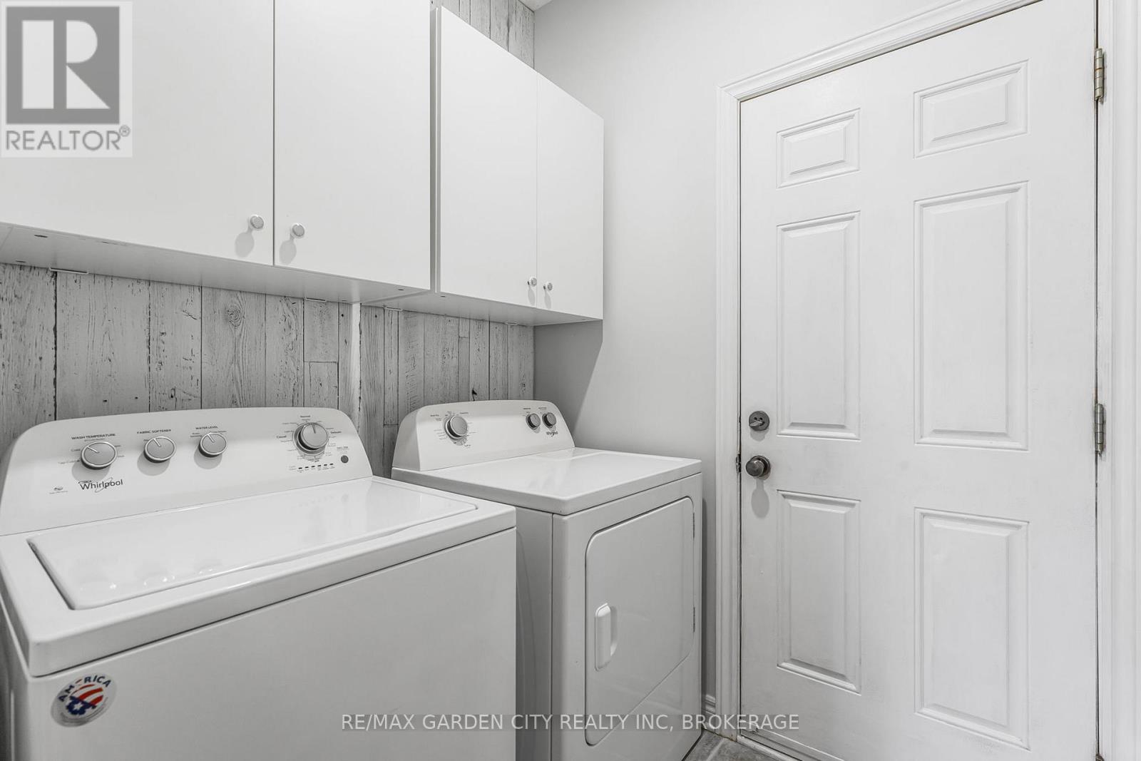 4022 Bush Crescent, Lincoln, Ontario L3J 0H2 - Photo 22 - X13649548