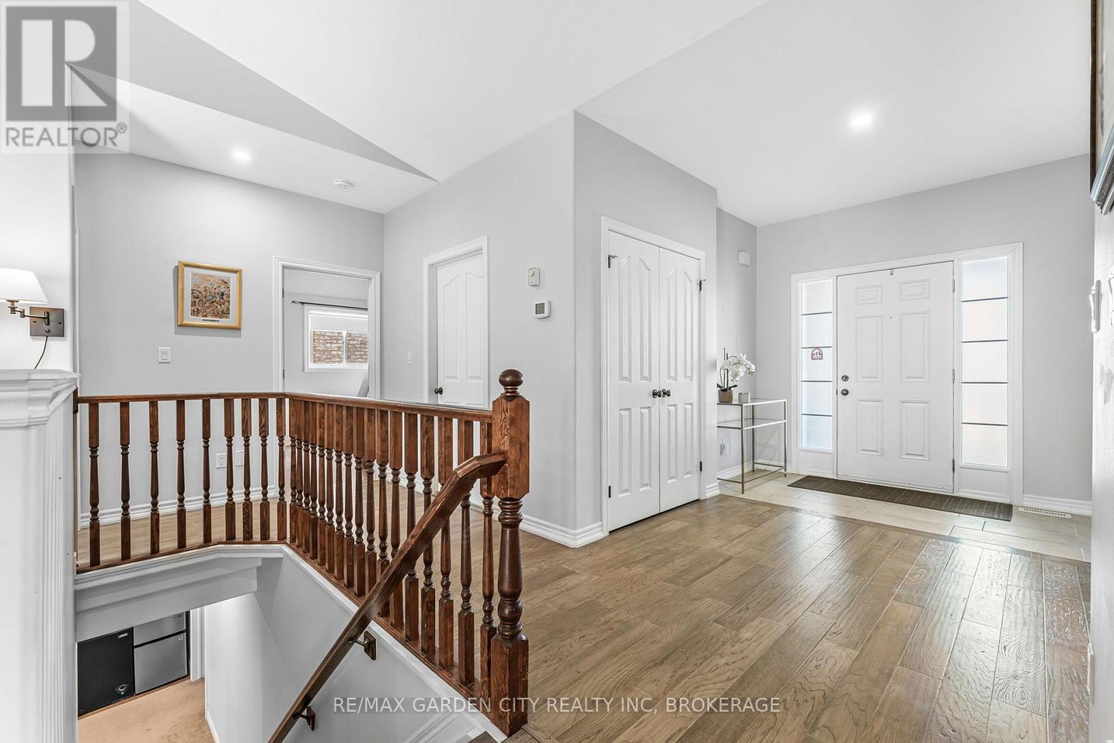 4022 Bush Crescent, Lincoln, Ontario L3J 0H2 - Photo 6 - X13649548