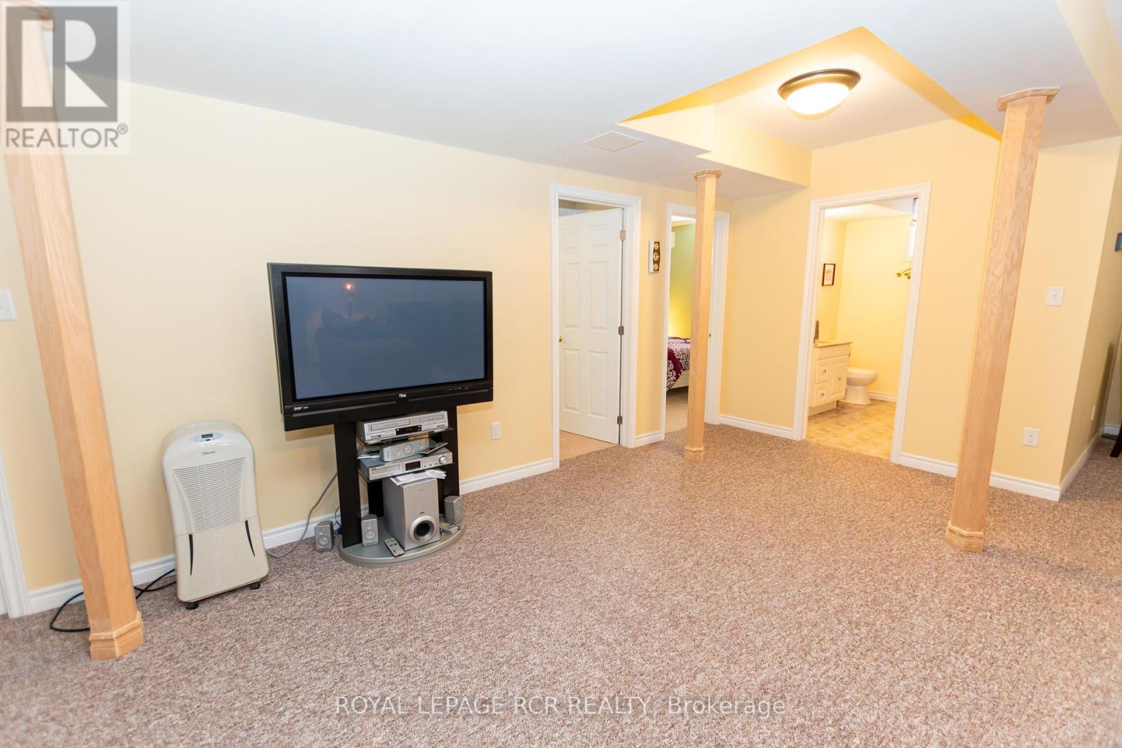 135 White Sands Way, Wasaga Beach, Ontario  L9Z 0E3 - Photo 26 - S13649526