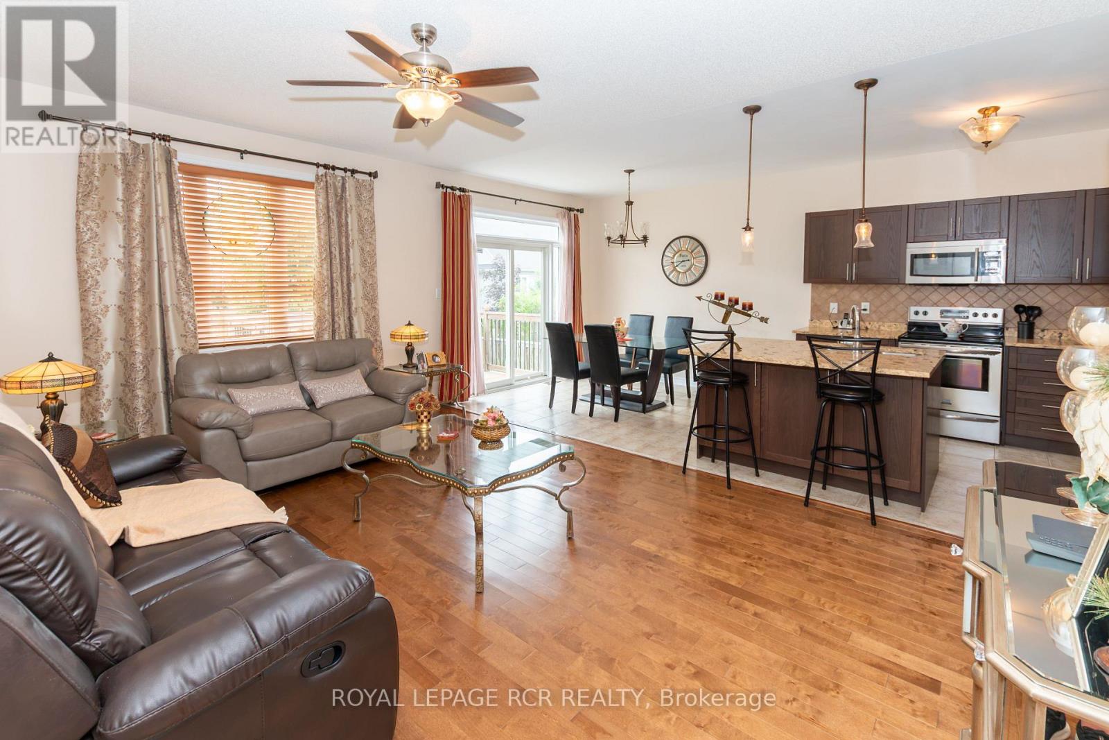 135 White Sands Way, Wasaga Beach, Ontario  L9Z 0E3 - Photo 5 - S13649526