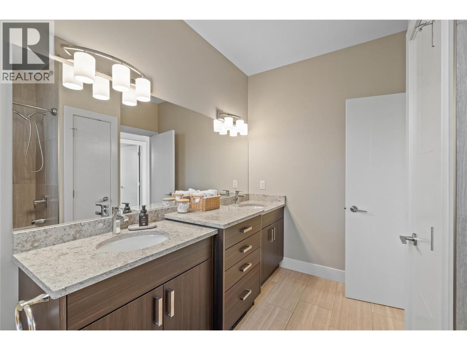 1872 Tolima Court, Kamloops, British Columbia  V2E 0B1 - Photo 25 - 10396696