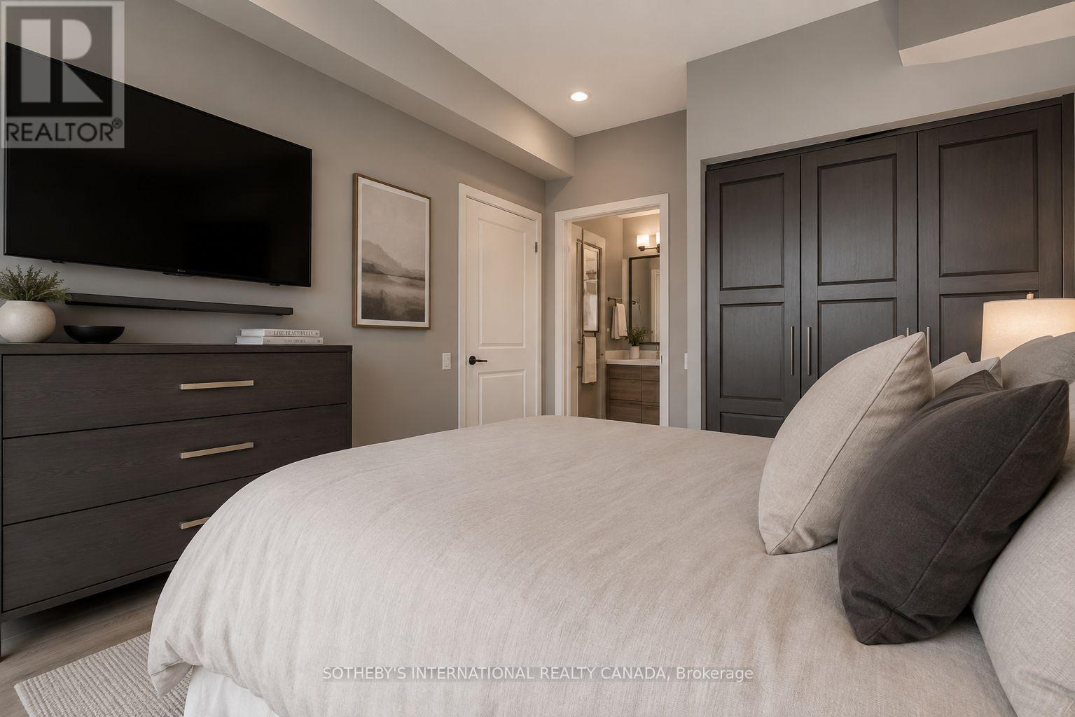 2007 - 15 Windermere Avenue, Toronto, Ontario M6S 5A2 - Photo 6 - W13649514