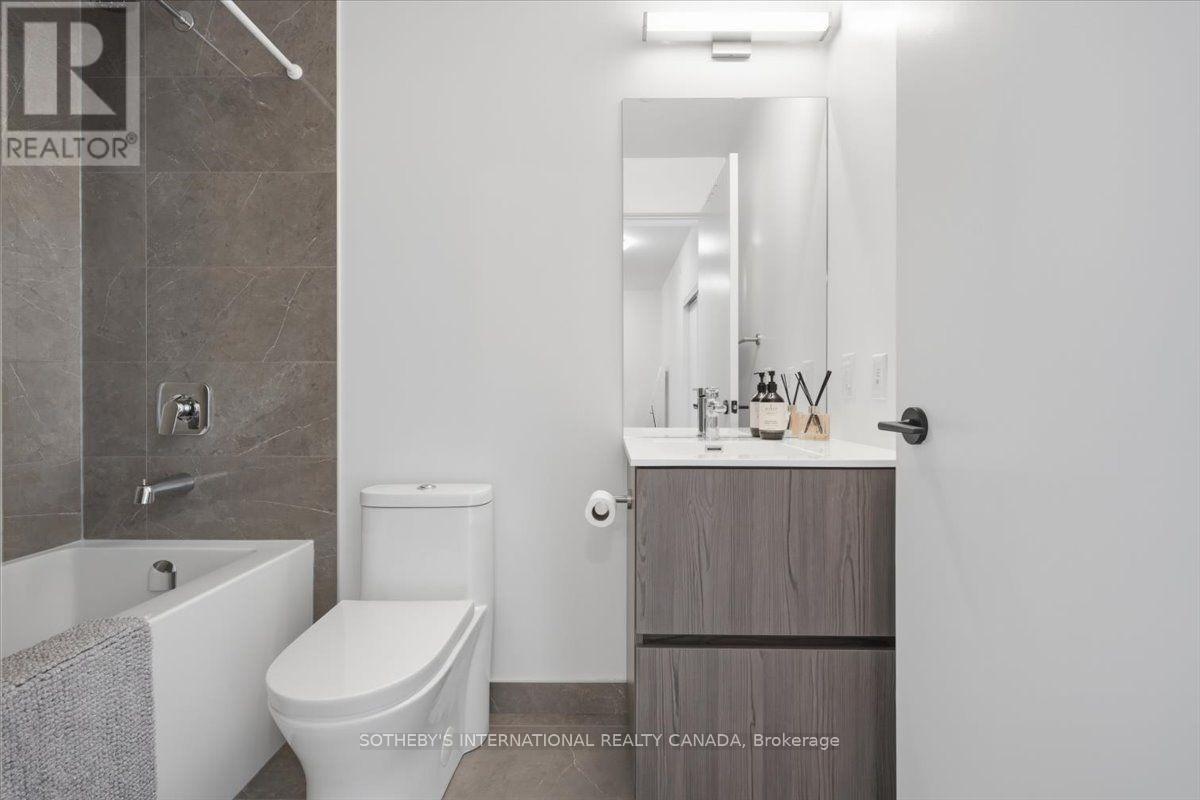 705 - 220 Missinnihe Way, Mississauga, Ontario  L5H 0A9 - Photo 13 - W13649516