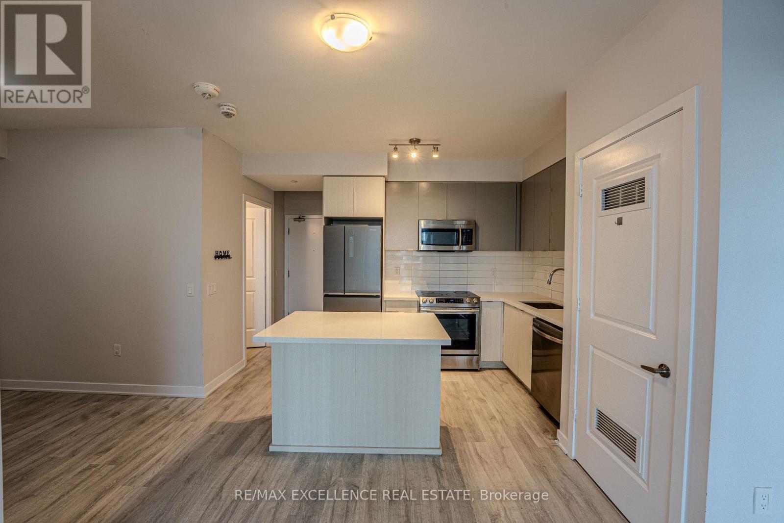 601 - 4677 Glen Erin Drive, Mississauga, Ontario  L5M 2E3 - Photo 2 - W13649546