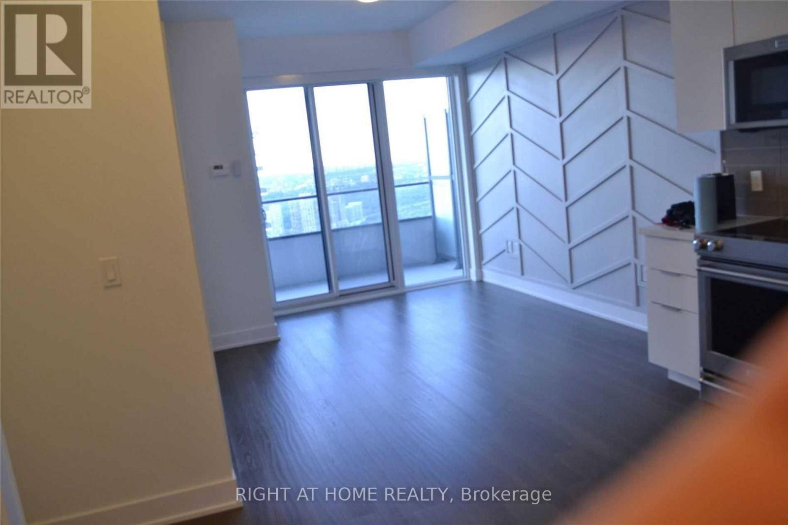 5604 - 30 Shore Breeze Dr Drive, Toronto, Ontario  M8V 0J1 - Photo 11 - W13649566