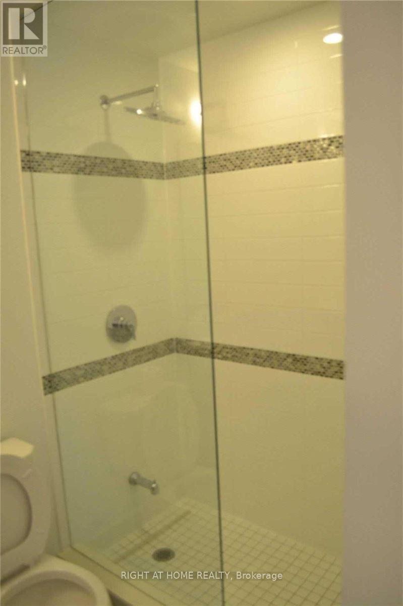 5604 - 30 Shore Breeze Dr Drive, Toronto, Ontario  M8V 0J1 - Photo 12 - W13649566