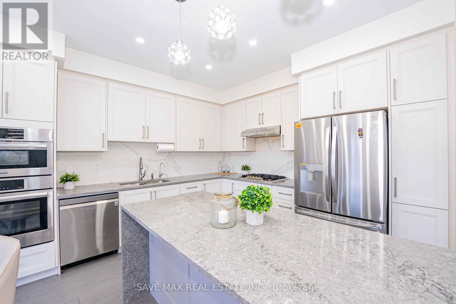 13 Ixworth Circle, Brampton, Ontario  L6Y 6J8 - Photo 17 - W13649568