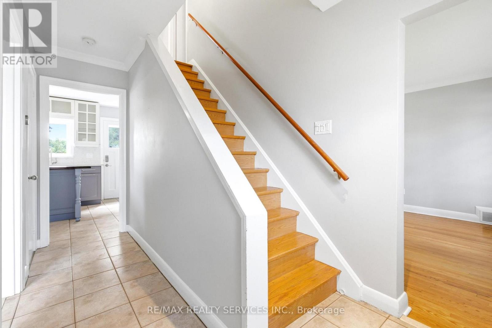 1544 Alexandra Boulevard, Mississauga, Ontario  L5E 2B6 - Photo 7 - W13649610