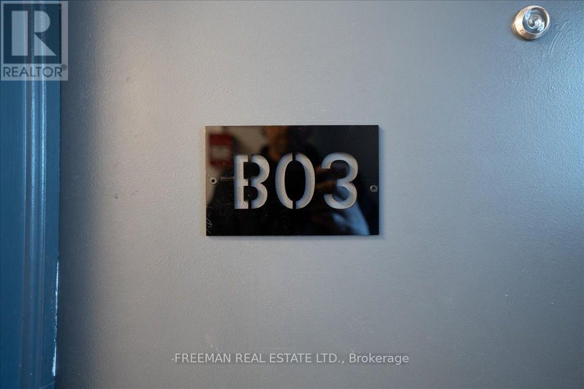 B03 - 15 Thorburn Avenue, Toronto, Ontario  M6K 1C4 - Photo 2 - W13649624