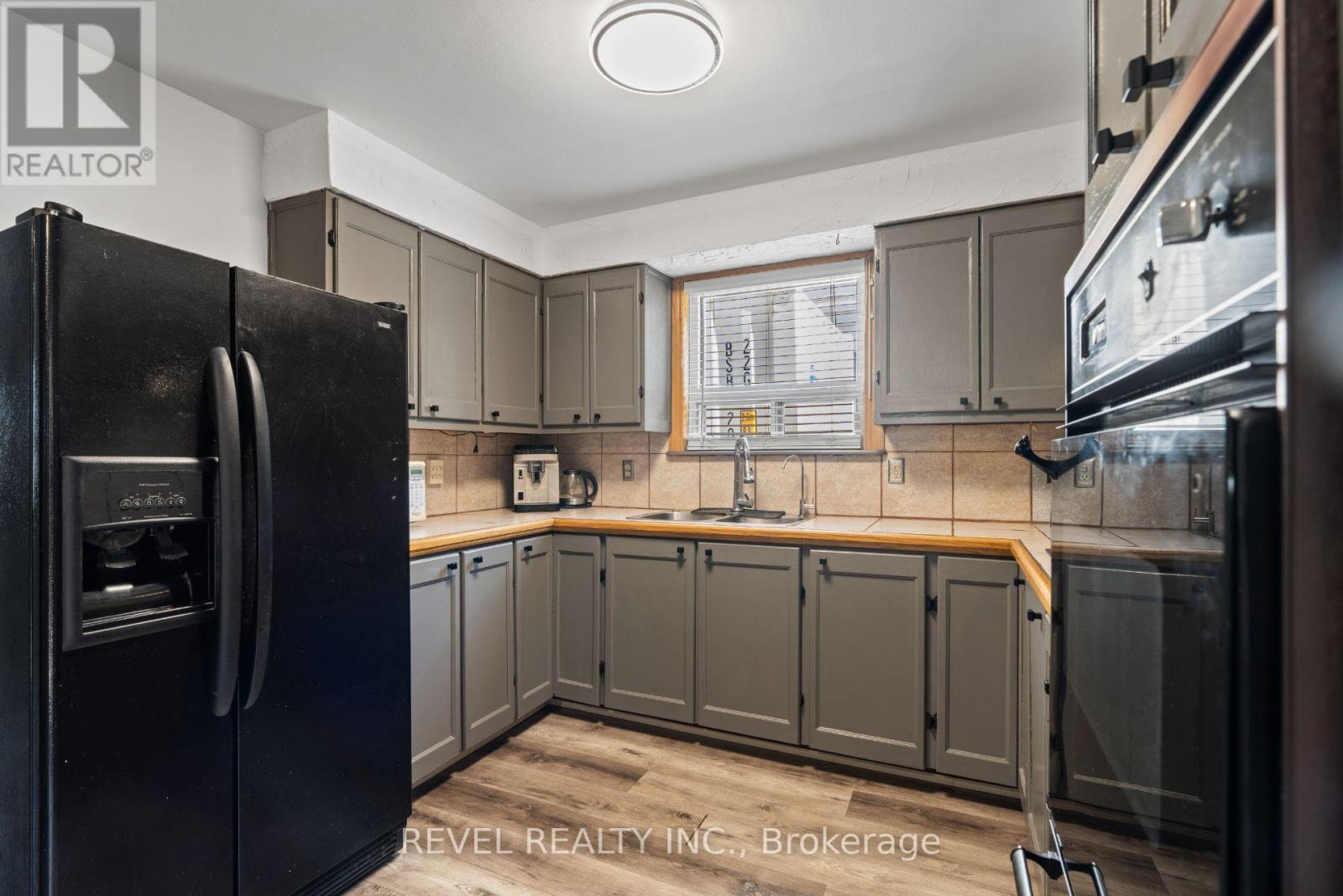 24 Bramhall Circle, Brampton, Ontario  L6V 2G4 - Photo 11 - W13649636