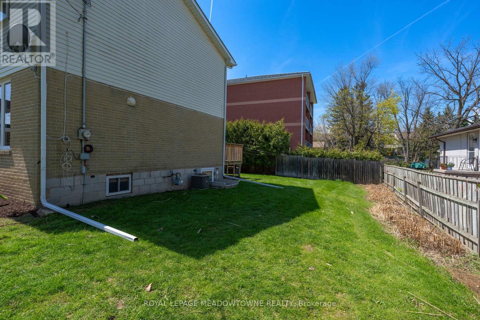 82 Maple Avenue, Halton Hills, Ontario  L7G 1X7 - Photo 20 - W13649670