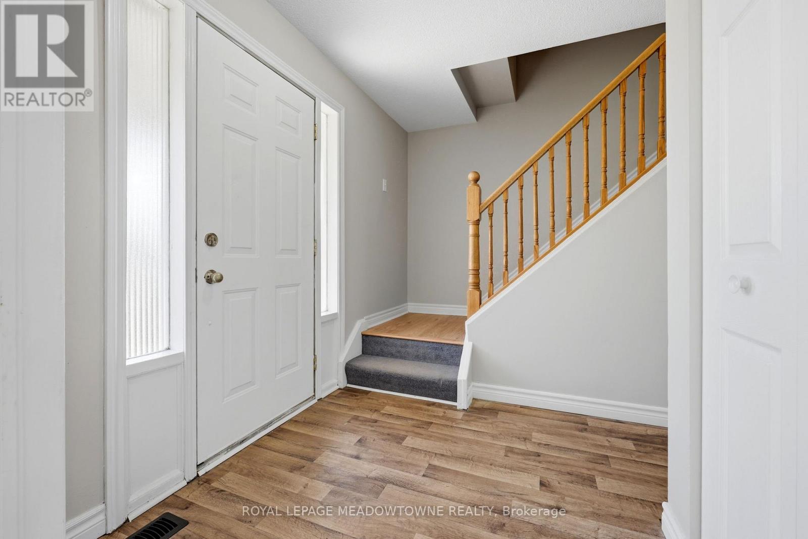 82 Maple Avenue, Halton Hills, Ontario  L7G 1X7 - Photo 4 - W13649670