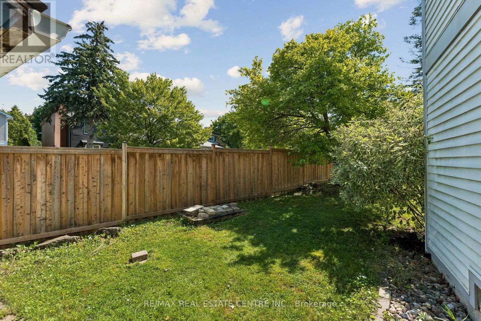 29 Blueridge Square, Brampton, Ontario  L6Z 1A2 - Photo 44 - W13649712