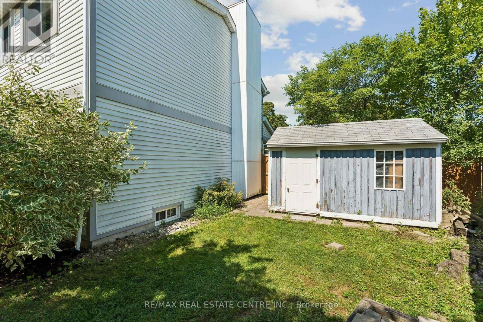 29 Blueridge Square, Brampton, Ontario  L6Z 1A2 - Photo 47 - W13649712