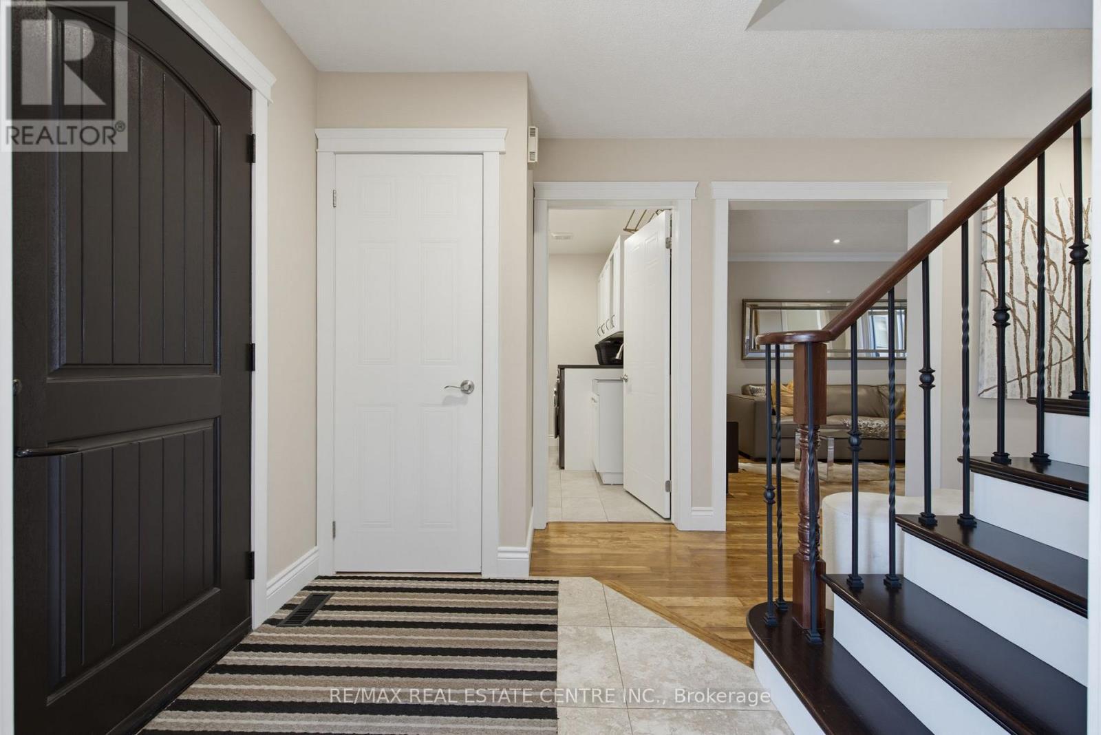 260 Lisa Marie Drive, Orangeville, Ontario  L9W 4P4 - Photo 4 - W13649724