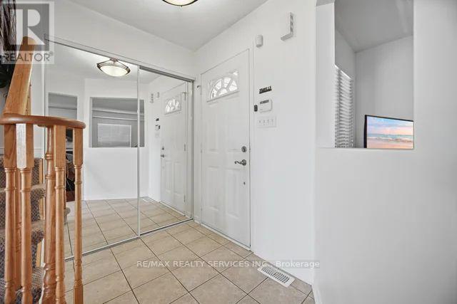 92 Orchid Drive, Brampton, Ontario  L7A 2C4 - Photo 8 - W13649776