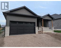 78 QUEEN STREET, North Middlesex, Ontario