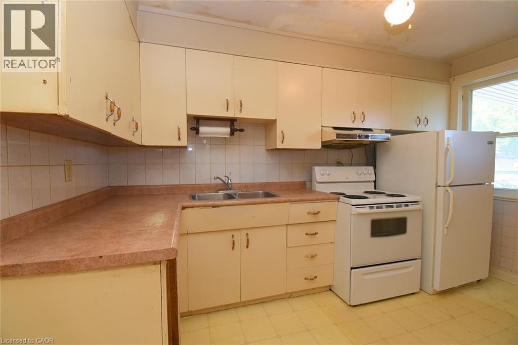 215 Paling Avenue, Hamilton, Ontario  L8H 5J6 - Photo 12 - 40854180