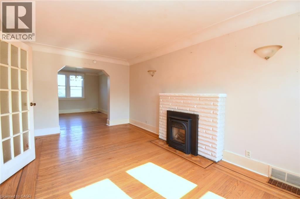 215 Paling Avenue, Hamilton, Ontario  L8H 5J6 - Photo 8 - 40854180
