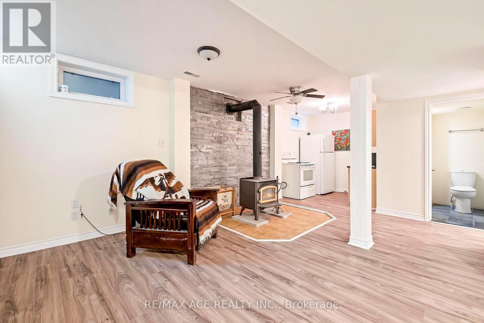 11 Maple Lane, Caledon, Ontario L7E 0L3 - Photo 18 - W13647958
