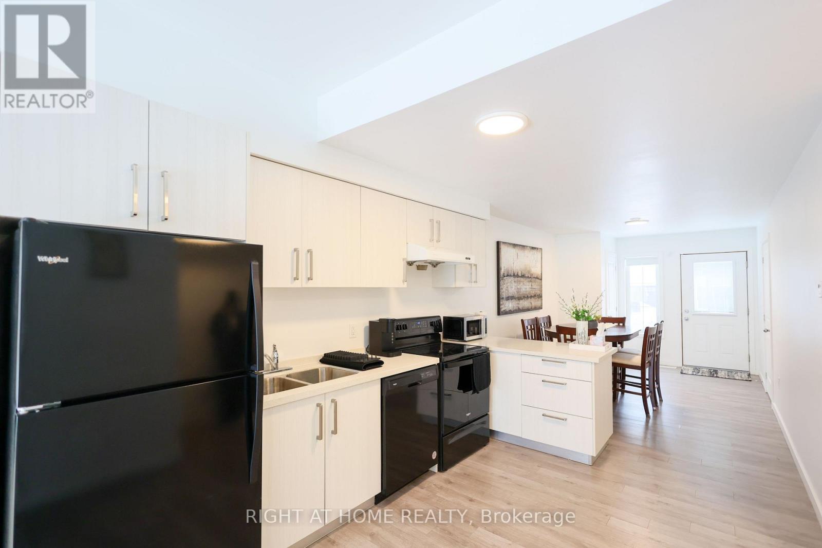 32 - 100 Highriver Trail, Welland, Ontario  L3C 0H6 - Photo 6 - X13649692