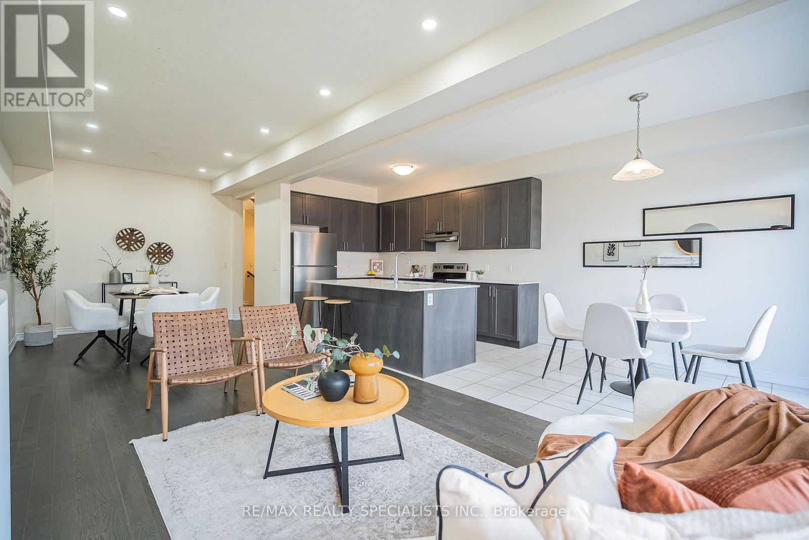 225 Broadacre Drive, Kitchener, Ontario  N2R 0S6 - Photo 12 - X13649768