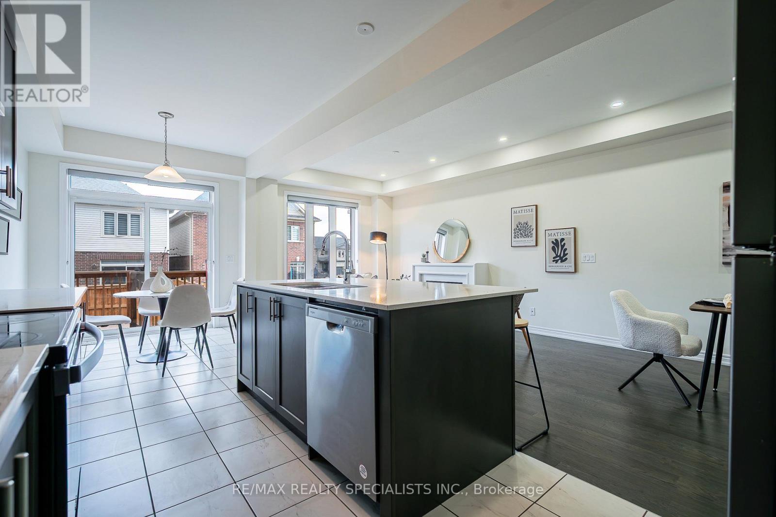 225 Broadacre Drive, Kitchener, Ontario  N2R 0S6 - Photo 18 - X13649768