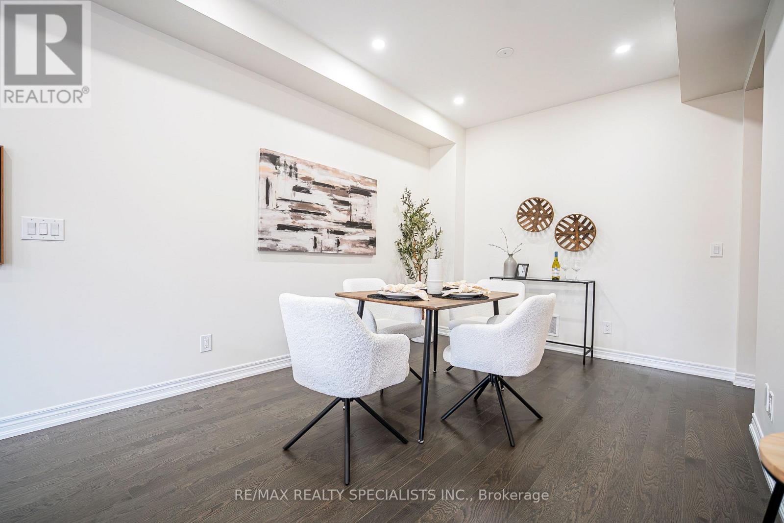 225 Broadacre Drive, Kitchener, Ontario  N2R 0S6 - Photo 8 - X13649768