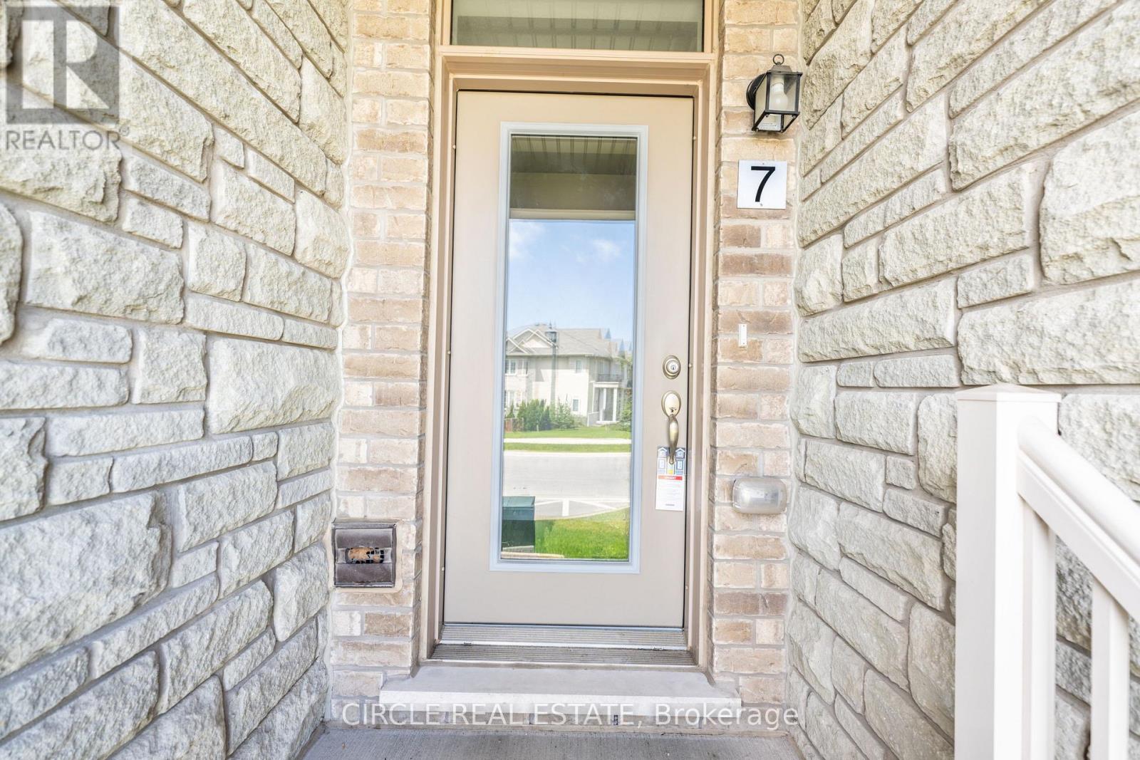 7 - 5016 Serena Drive, Lincoln, Ontario  L3J 0T2 - Photo 6 - X13649824