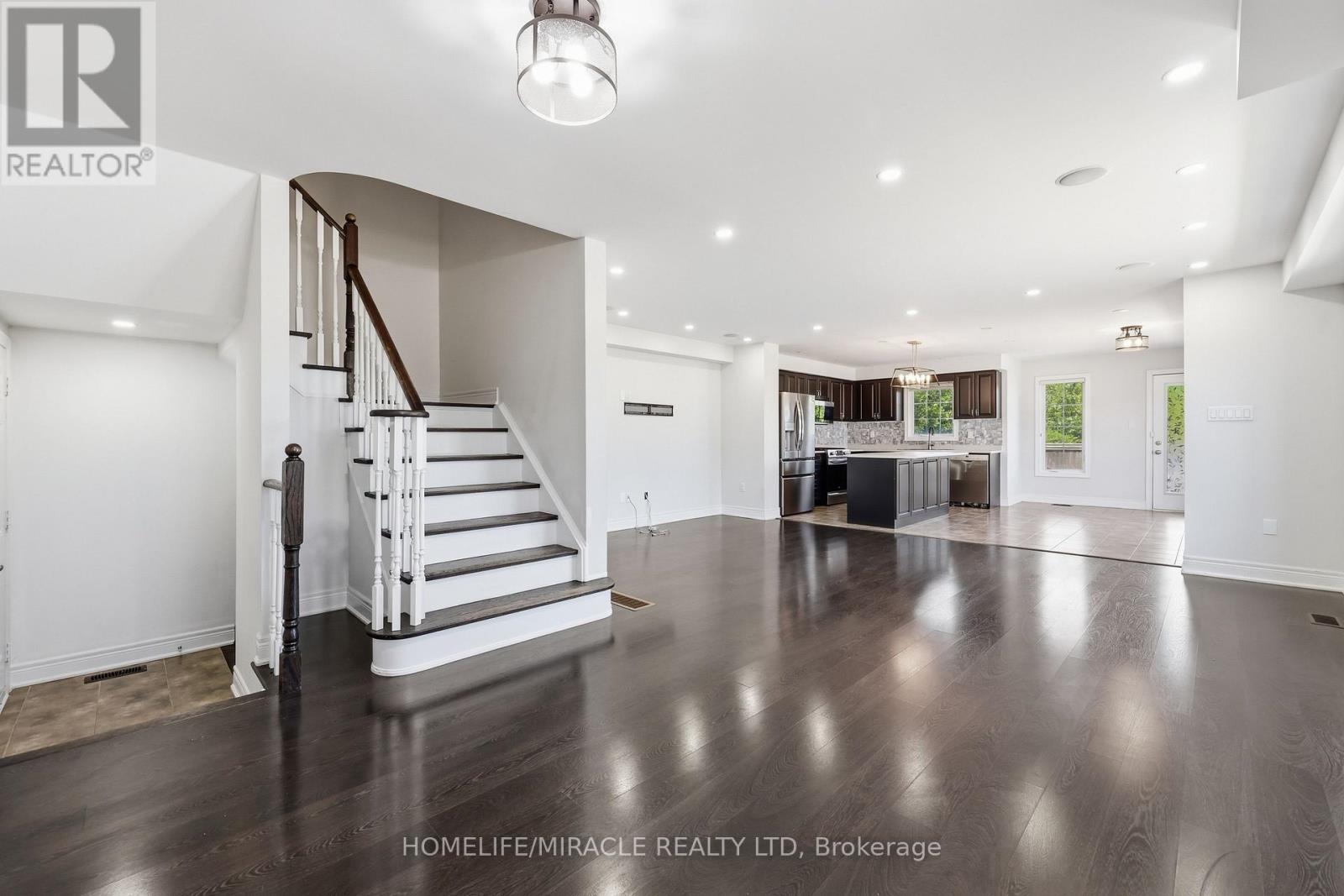 15 Mcphail Place, Hamilton, Ontario  L8B 0R5 - Photo 10 - X13649856
