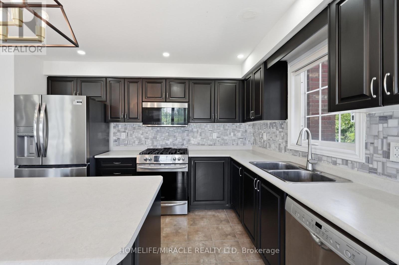 15 Mcphail Place, Hamilton, Ontario  L8B 0R5 - Photo 19 - X13649856