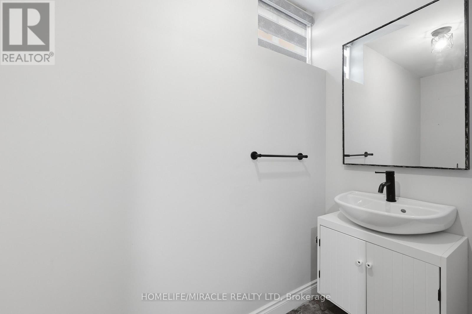 15 Mcphail Place, Hamilton, Ontario  L8B 0R5 - Photo 38 - X13649856