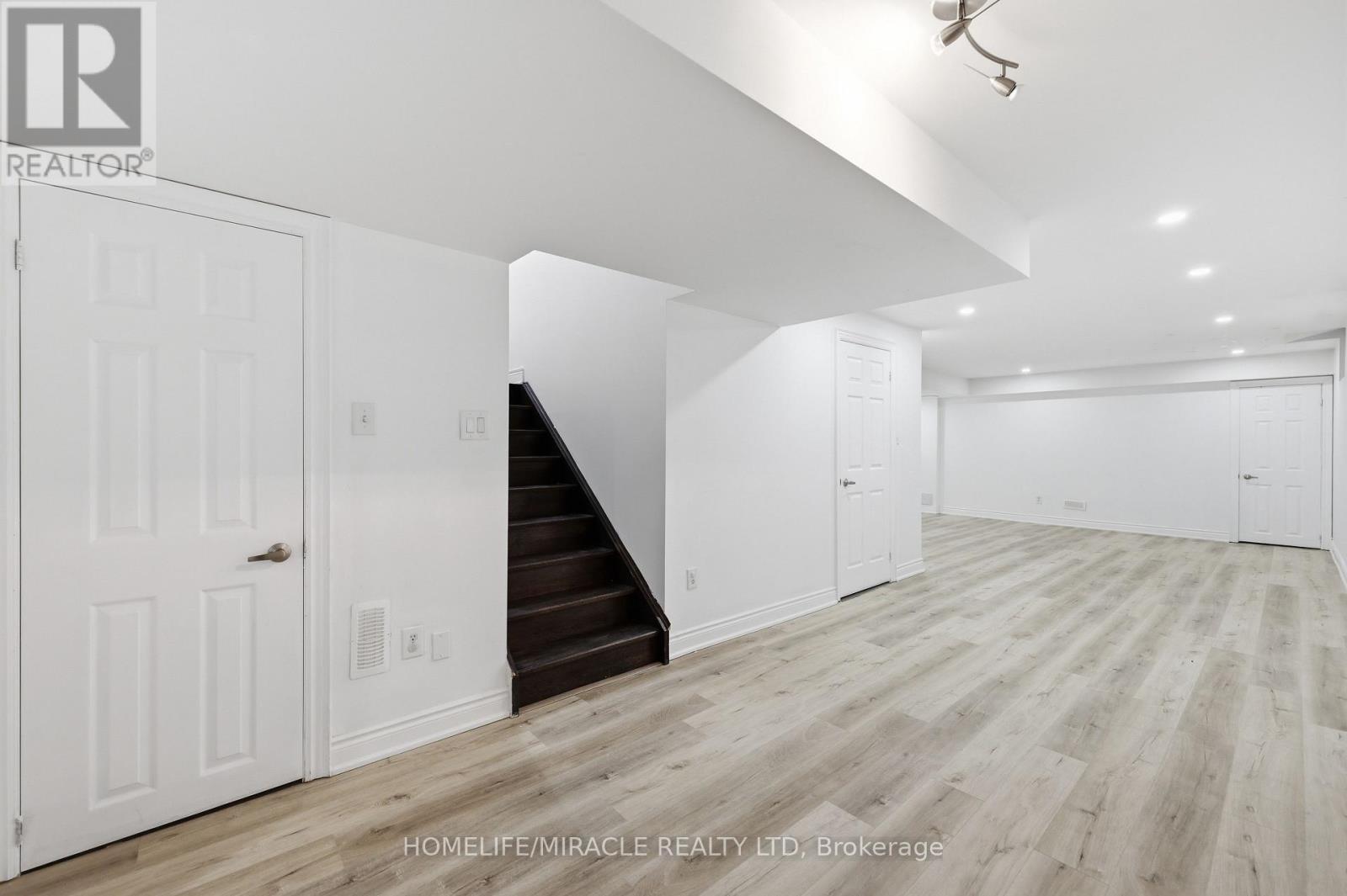 15 Mcphail Place, Hamilton, Ontario  L8B 0R5 - Photo 40 - X13649856