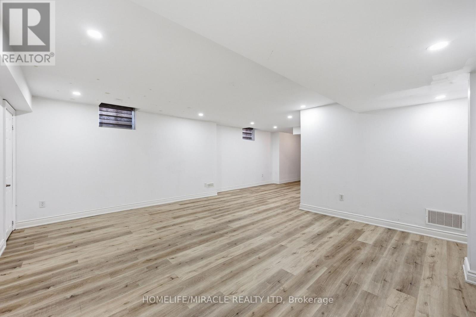 15 Mcphail Place, Hamilton, Ontario  L8B 0R5 - Photo 42 - X13649856