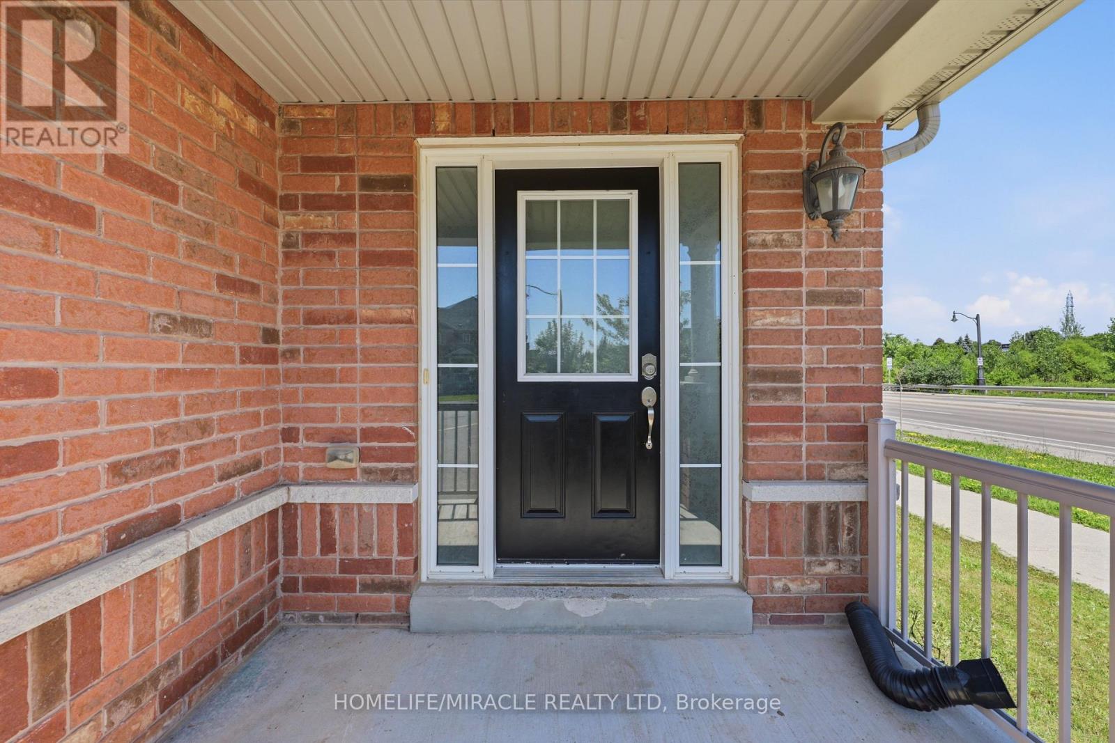 15 Mcphail Place, Hamilton, Ontario  L8B 0R5 - Photo 7 - X13649856